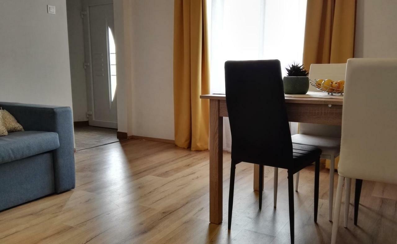 Kmetija Tomazic Vinska Klet - Winery Appartement Vipava Buitenkant foto