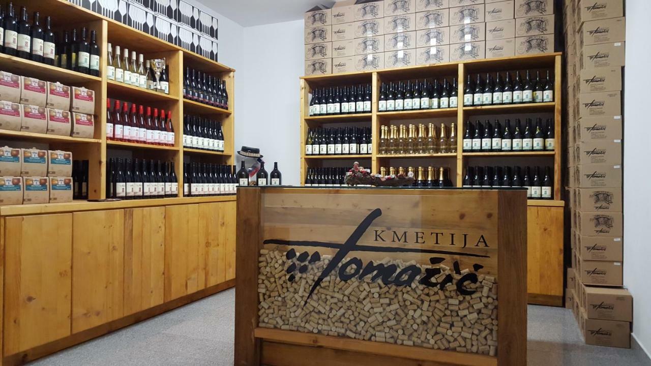 Kmetija Tomazic Vinska Klet - Winery Appartement Vipava Buitenkant foto